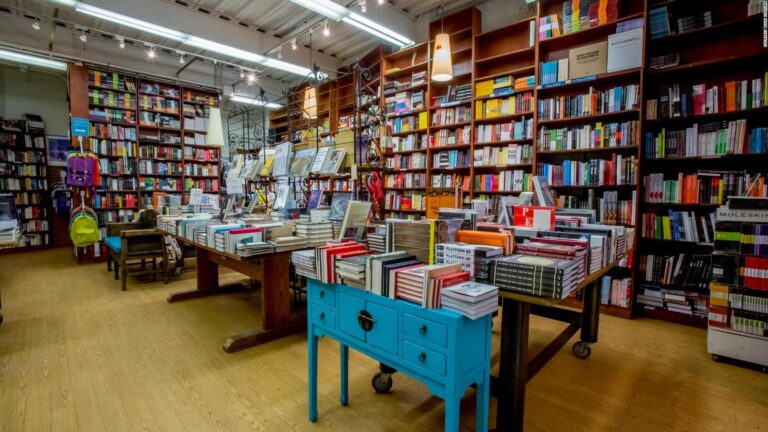 A bookshop.org store. Image by Book Culture.